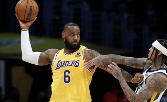 开云体育入口-湖人三连败继续下沉 詹姆斯何时可以复出拯救球队